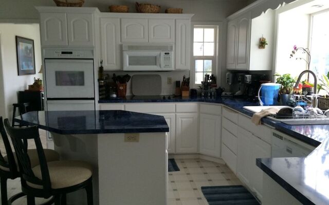 Bluebird Hill Farm B&B