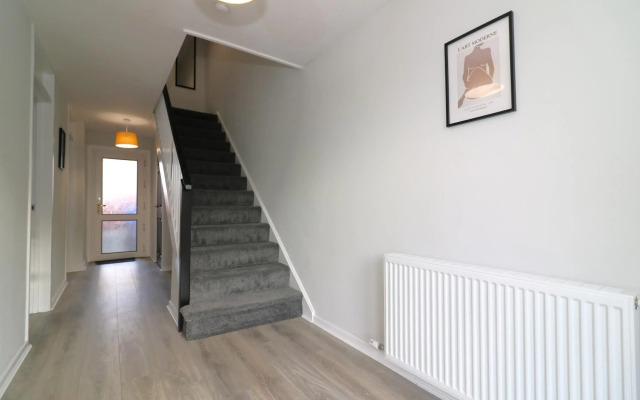 Salisbury House - East Kilbride