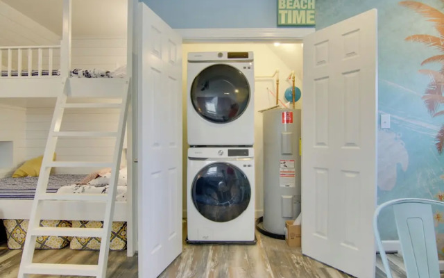 Coastal Millville Studio ~ 6 Mi to Bethany Beach