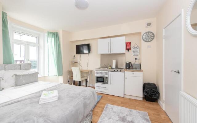 Modern Studio Apartments in Castle St