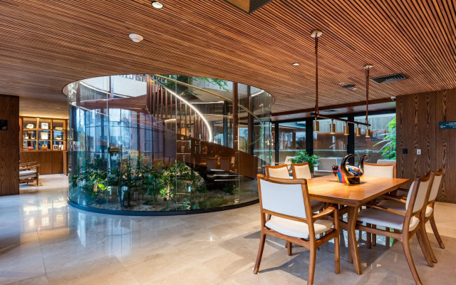 Elcielo Hotel & Restaurant