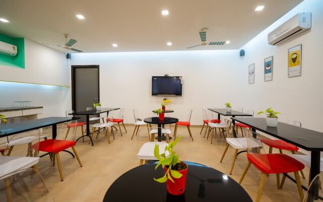 OYO Flagship 15228 South City2