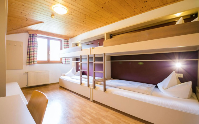 Jugendhotel Markushof Youth Hostel