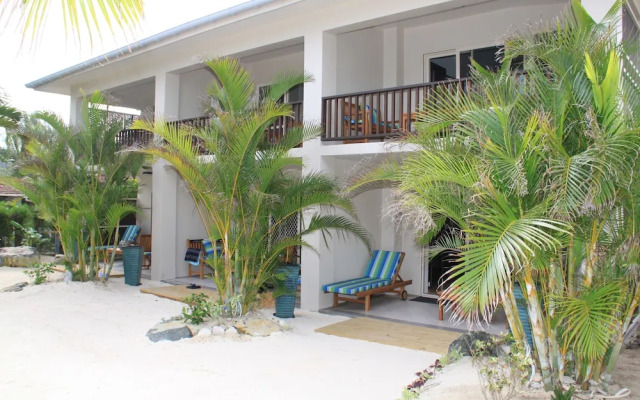 Moana Sands Beachfront Villas