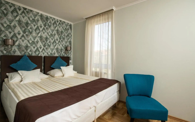 Dóm Hotel