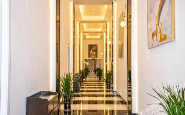 Longchen Hotel