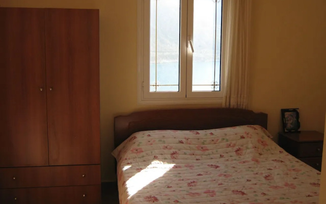 Beautiful 1-bed Apartment at Argynonta Beach