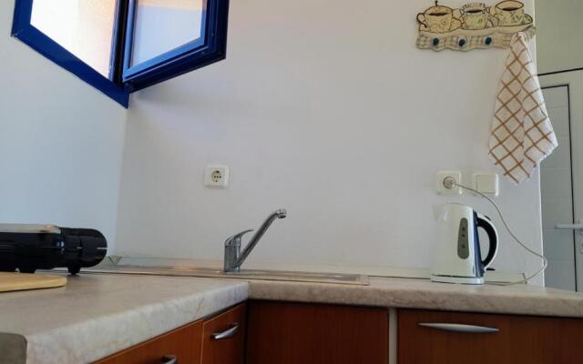 Agias Pelagias Little Beach House