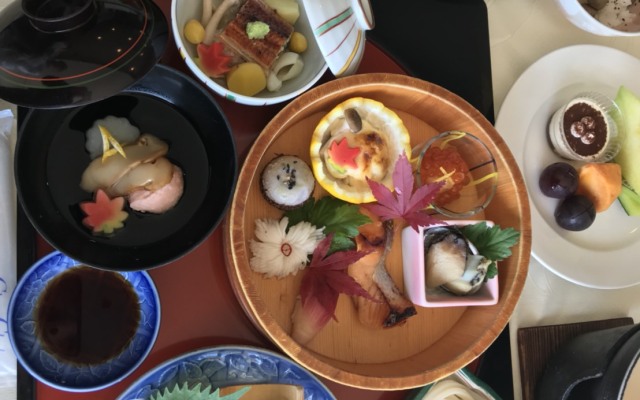 Shoji Lake Hotel