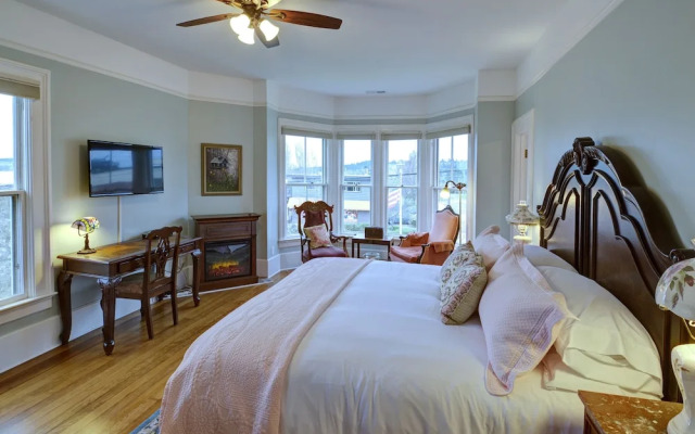 Blue Goose Inn B&B