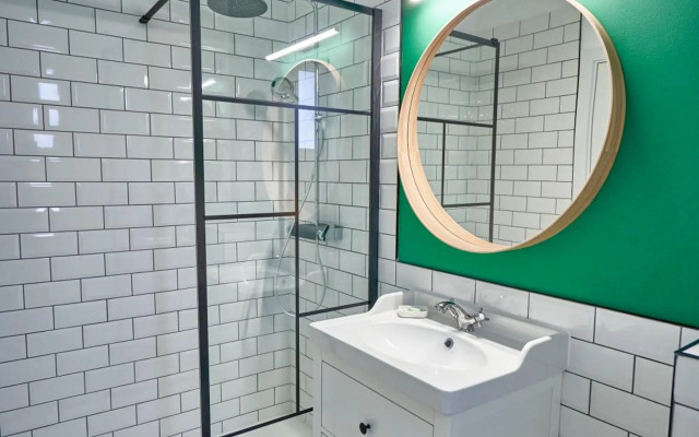 Family TreeZ Premium Apartments