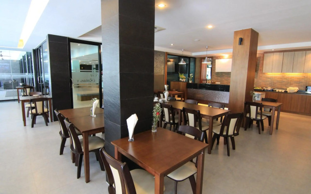 Inn residence serviced suites