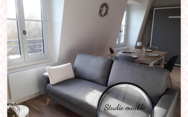 Au coeur des remparts2, residence du château