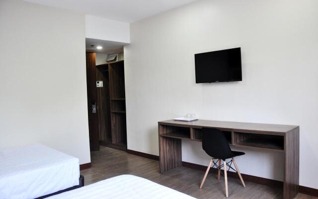 S Hotel and Residences