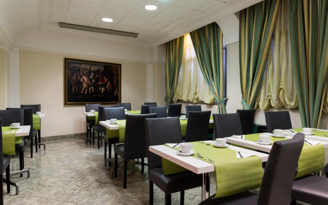 Hotel Turin Royal