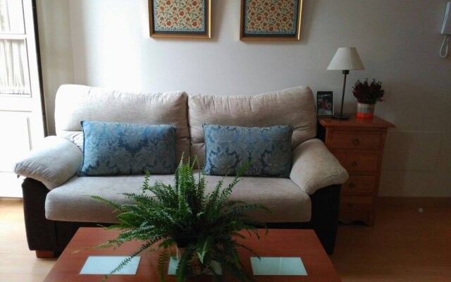 Stylish And Spacious 1 Bedroom Flat In Trendy Area