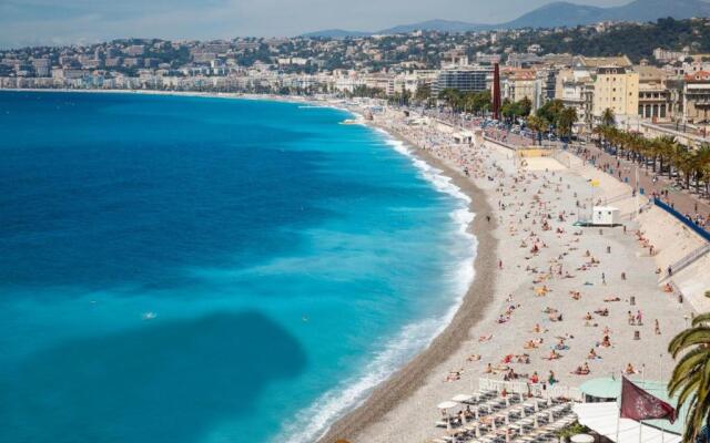 Feel Home - France 93