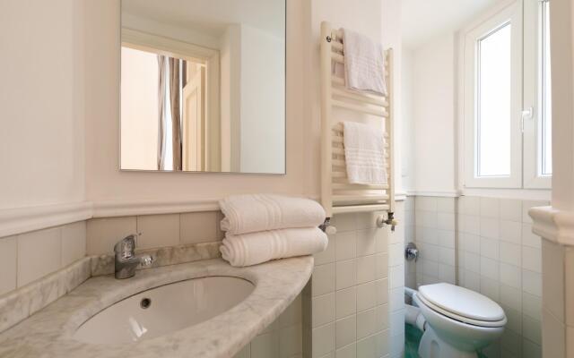 The Pantheon Terrace Experience