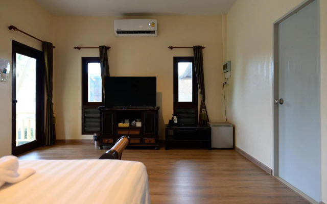 Saphli Villa Beach Resort