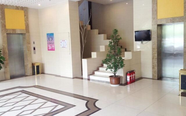 Fuyang Golden Beach Hotel