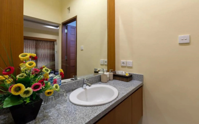 Kubu Petitenget Suite Seminyak