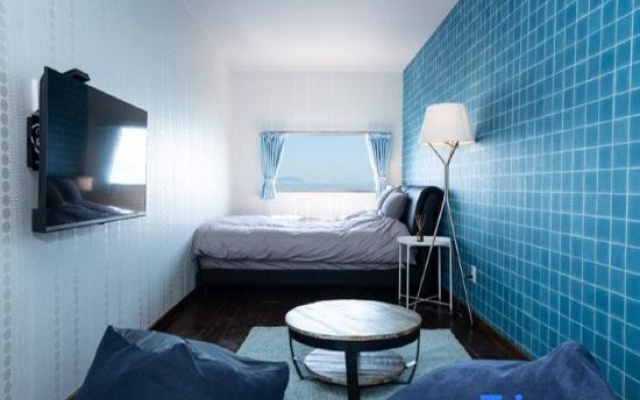 Sunset Shodoshima –Container Hotel–