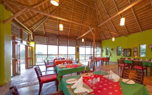 Ihamba Lakeside Safari Lodge