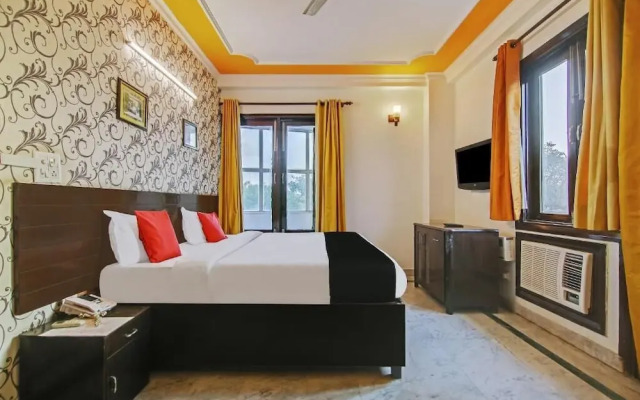 Tipsyy Inn Suites 006