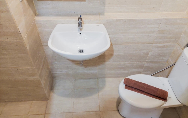 Homey Studio Apartment Springwood Residence