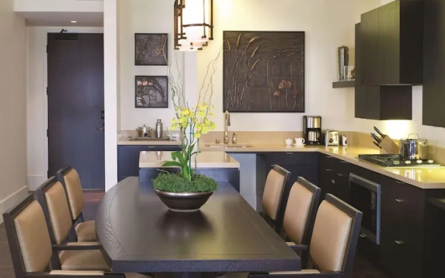 Luxurious Sf Condo In San Francisco