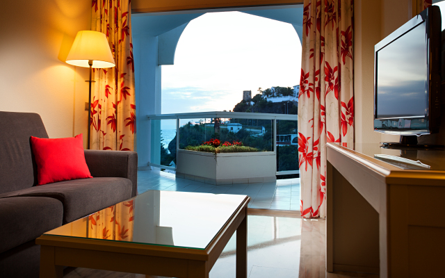 Ona Marinas de Nerja Spa Resort