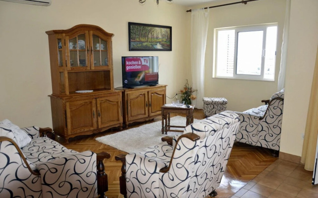Zdravko - Comfortable & Close to the sea - A3