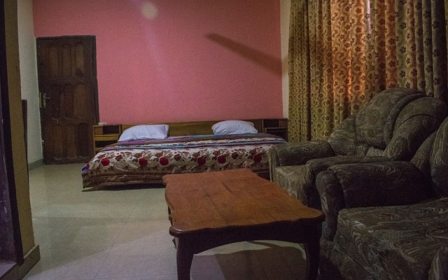 Moye Hotel Sagamu