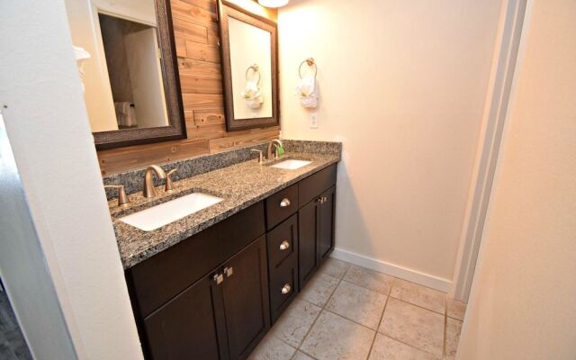 Regatta 201B by RedAwning