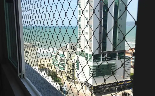 Apartamento a 200m do Mar BCHost 17