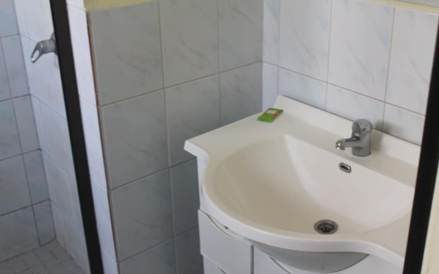 Shalini Garden Hotel & Apartment
