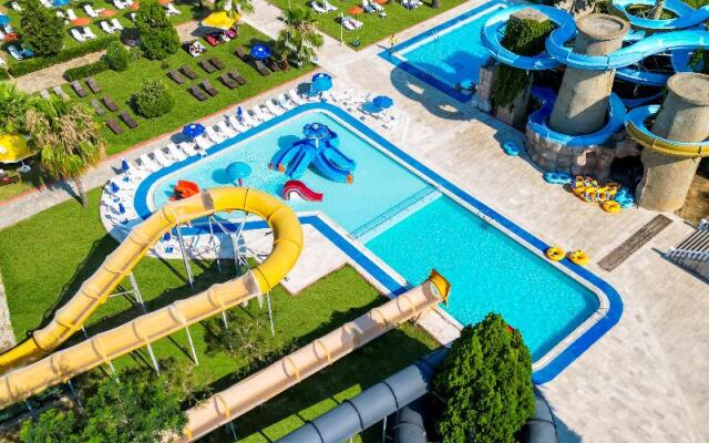 Risus Beach Resort Hotel