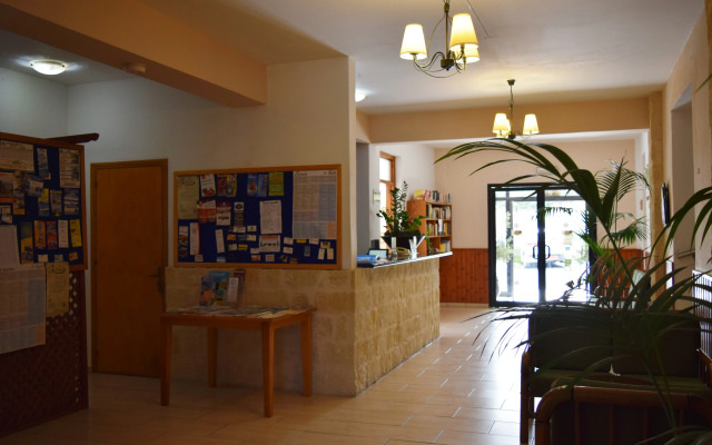 Anna Hotel Apartments