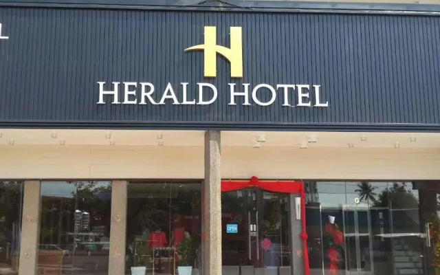Herald Hotel Melaka by DConcept