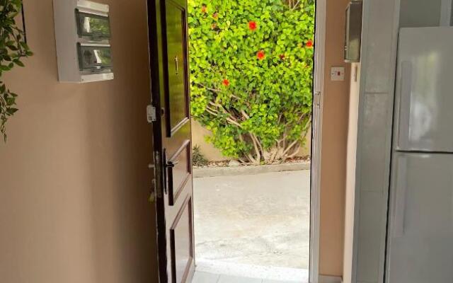 Seaside Maisonette 200M from sea