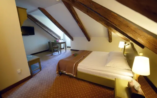 Bistrampolis Manor Boutique Hotel