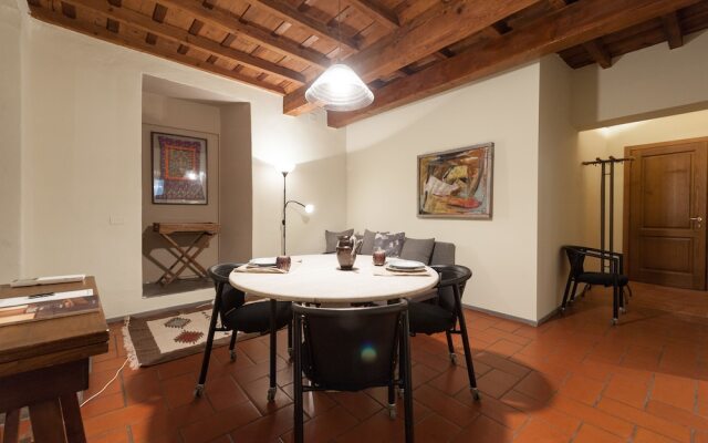 Short-let Florence Charming Suite