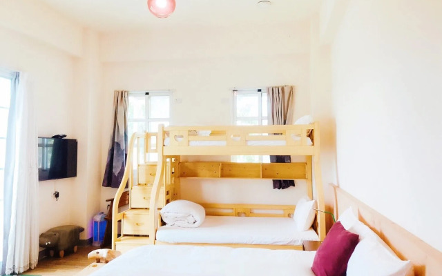 Provence Coffee Manor Bed And Breakfast