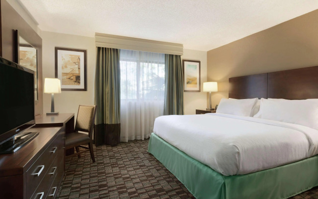 Embassy Suites by Hilton Jacksonville Baymeadows