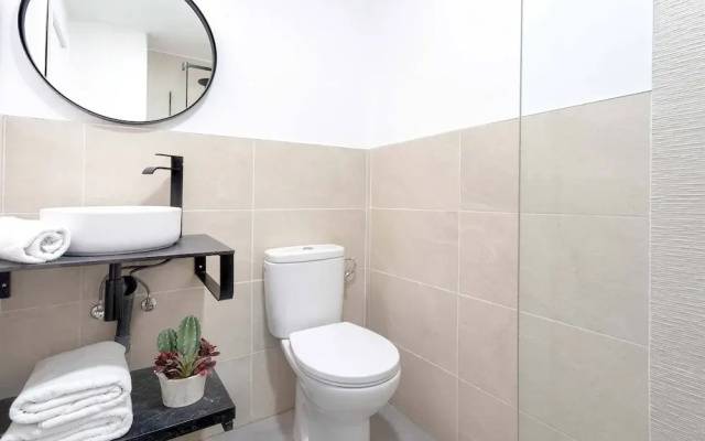 Cozy Apartment Near City Center. Lope de Vega