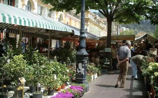Studio à louer Carré d'Or à Nice