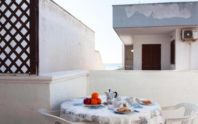 Casa vista mare direttamente in spiaggia m237