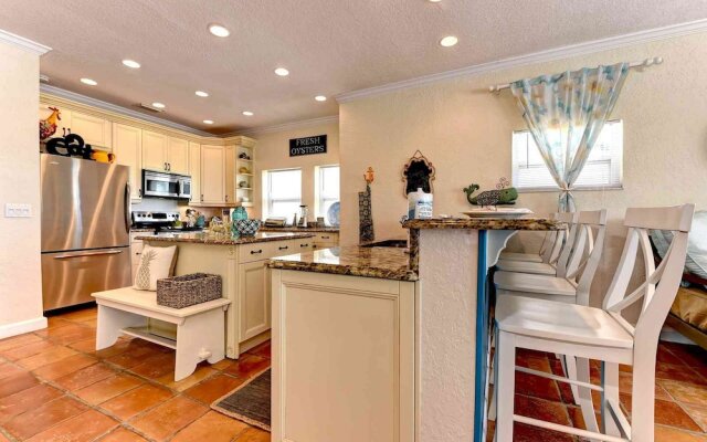 Sunset Point Apartment 4