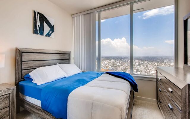 Perfect 2 BR2 BA Luxury Bldg