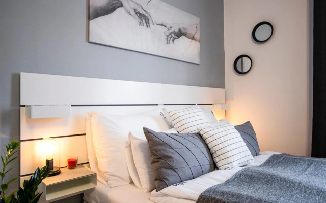 BpR Pyvo Street Home with balcony